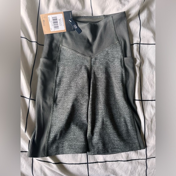 The north face 9’’ shorts - Picture 3 of 6